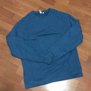 Men’s blue sweater